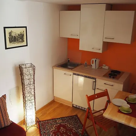 Gaestehaus Landgraf Apartman *