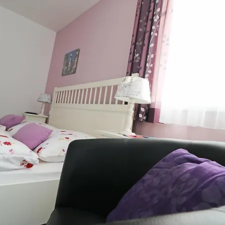 Apartment Gaestehaus Landgraf *